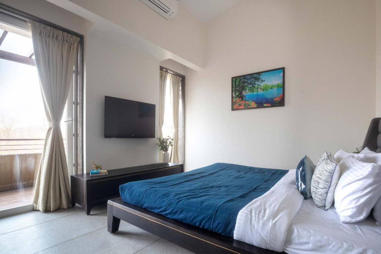 Eden Glade - Khopoli - Mountain-View Villa With Private Pool, Spacious Decks & Indoor Activities 외부 사진
