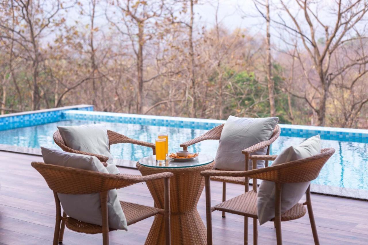 Eden Glade - Khopoli - Mountain-View Villa With Private Pool, Spacious Decks & Indoor Activities 외부 사진